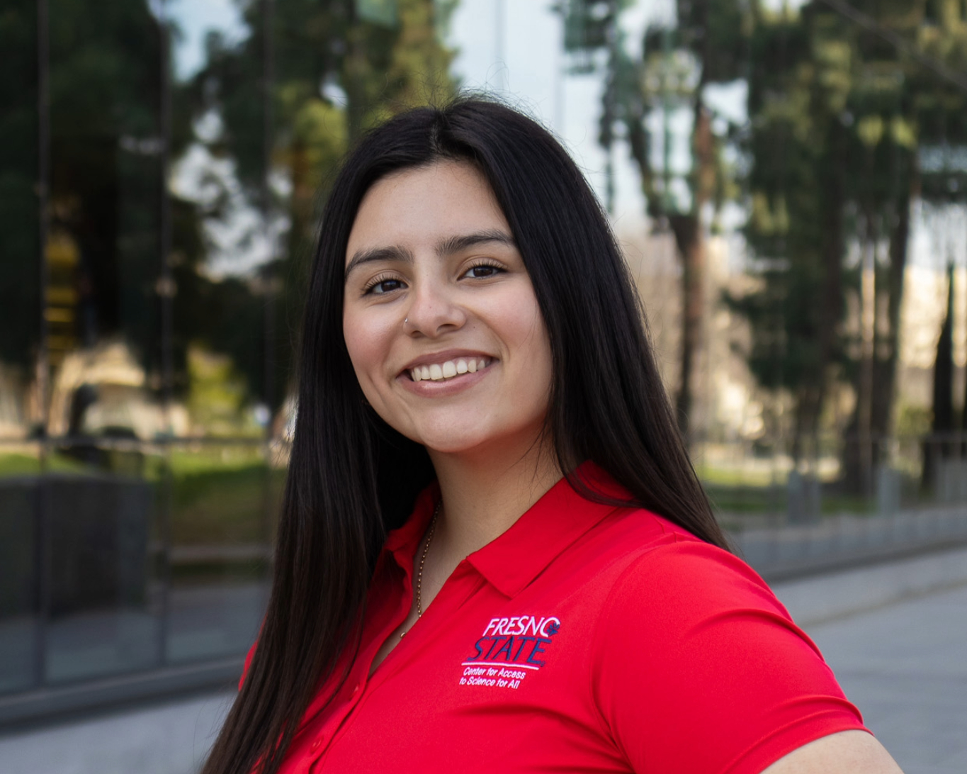 Damaris T.