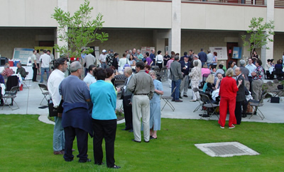 The alumni reunion 2006 in couryard of science 2